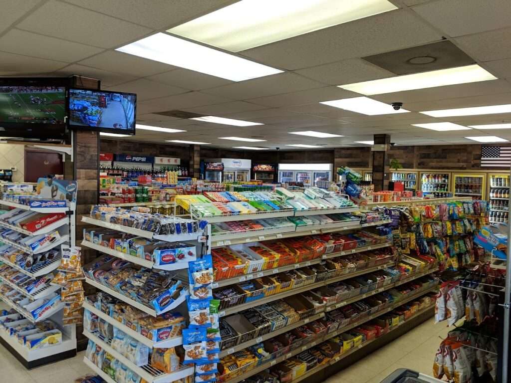 Sams market deli & grill photo 2